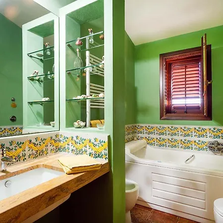 Villa Laura *